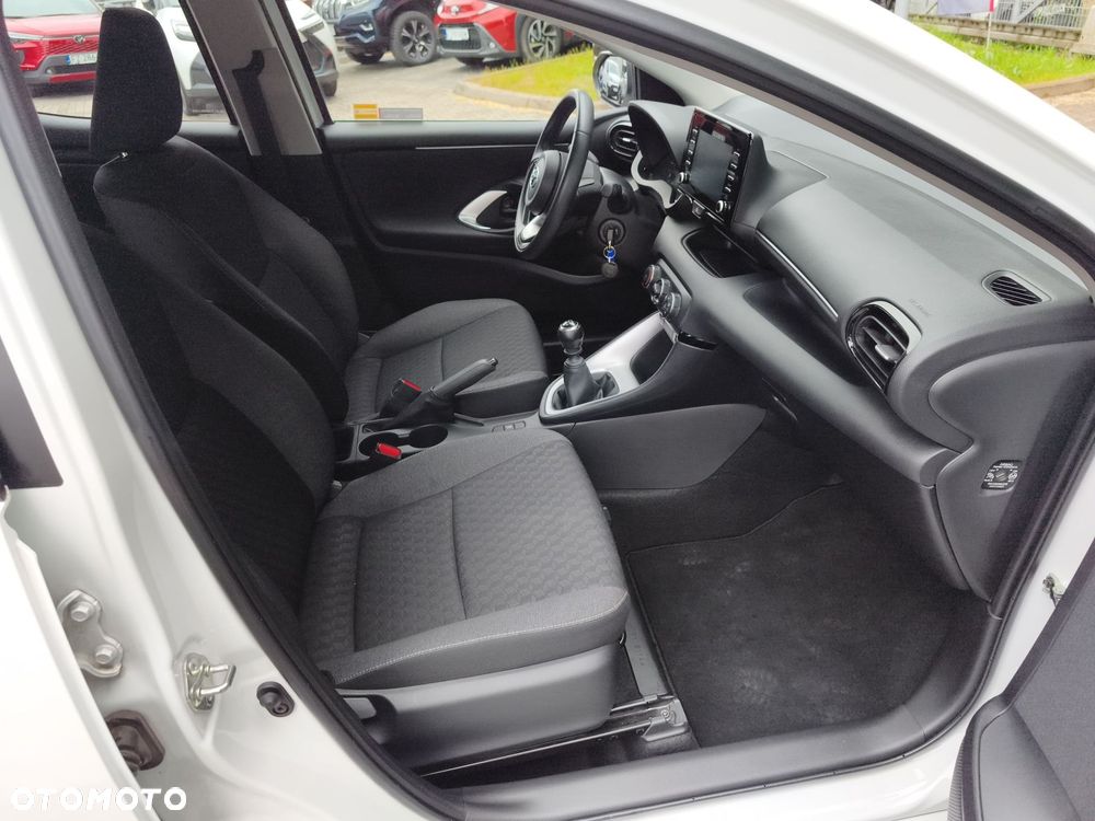 Toyota Yaris - 11