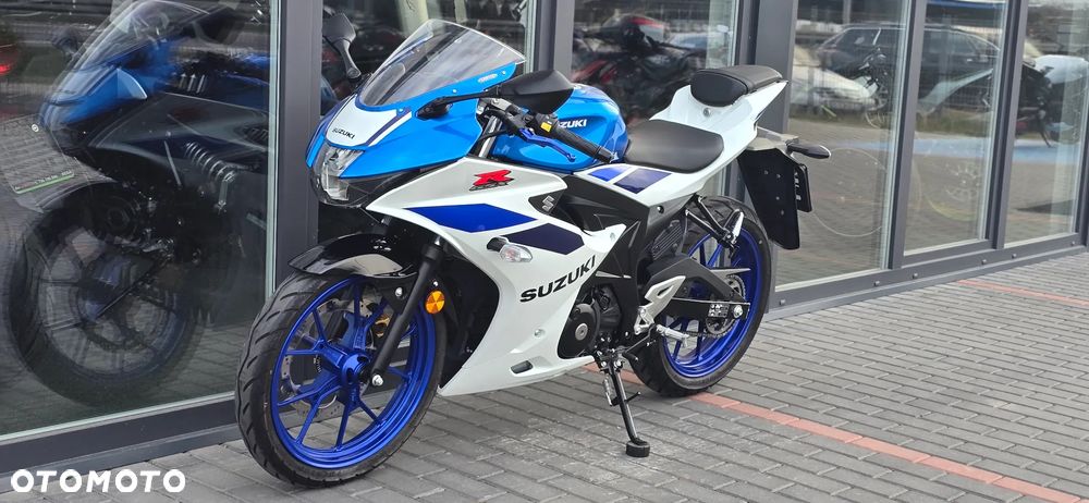 Suzuki GSX-R - 28
