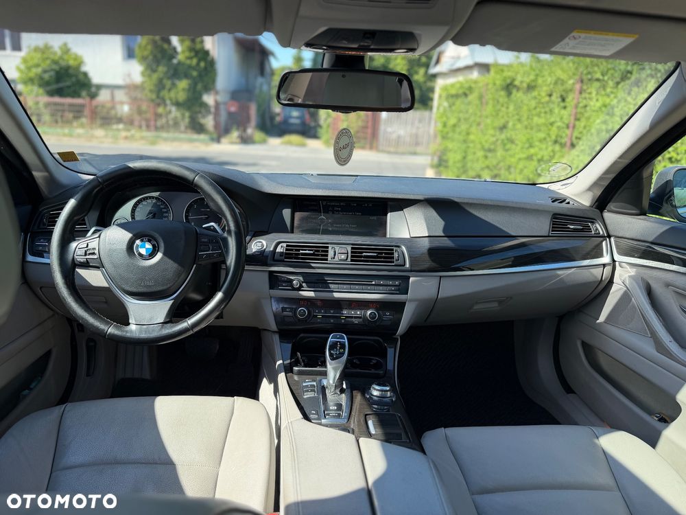 BMW Seria 5 530d Sport-Aut Luxury Line - 19