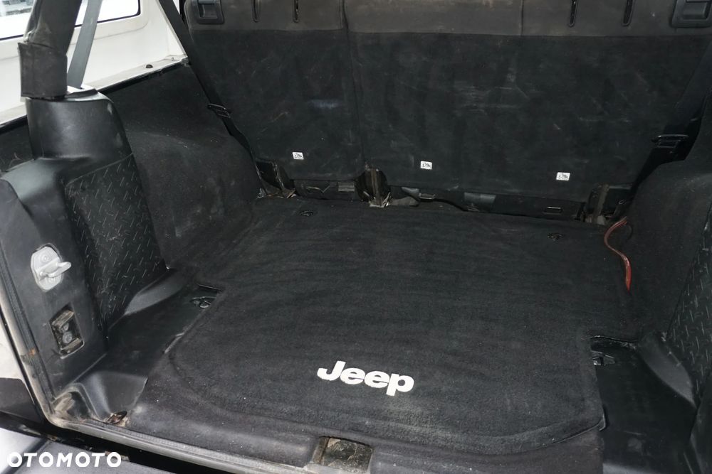 Jeep Wrangler 3.6 Unlim Sahara - 12
