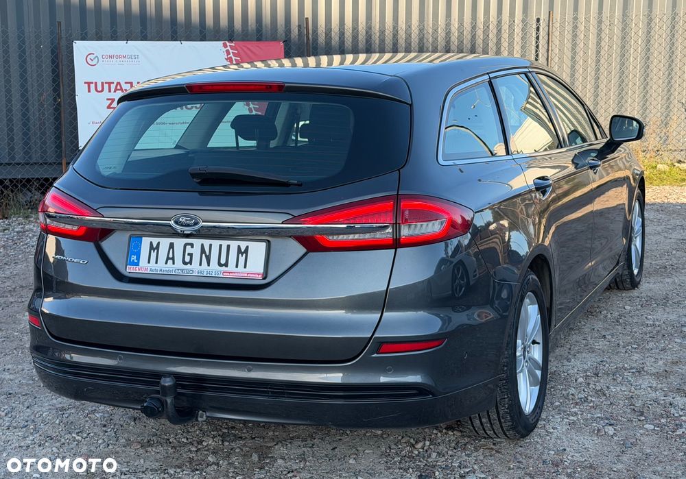 Ford Mondeo - 31