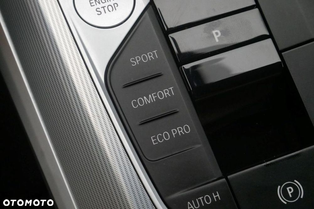 BMW Seria 3 - 25