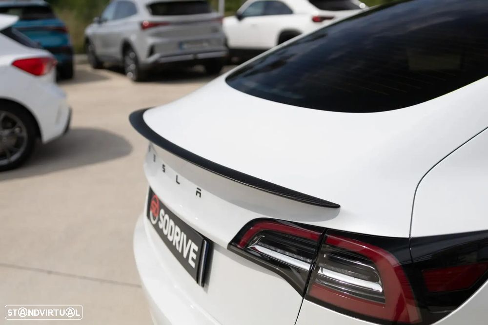 Tesla Model 3 - 33