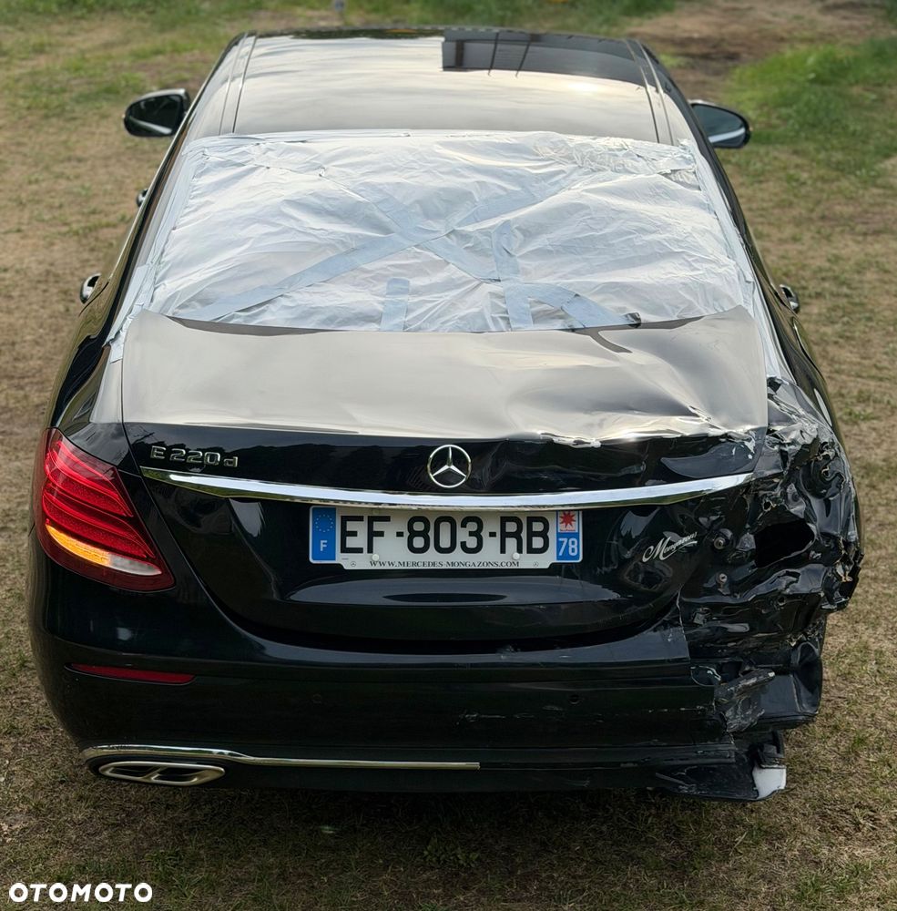 Mercedes-Benz Klasa E - 14