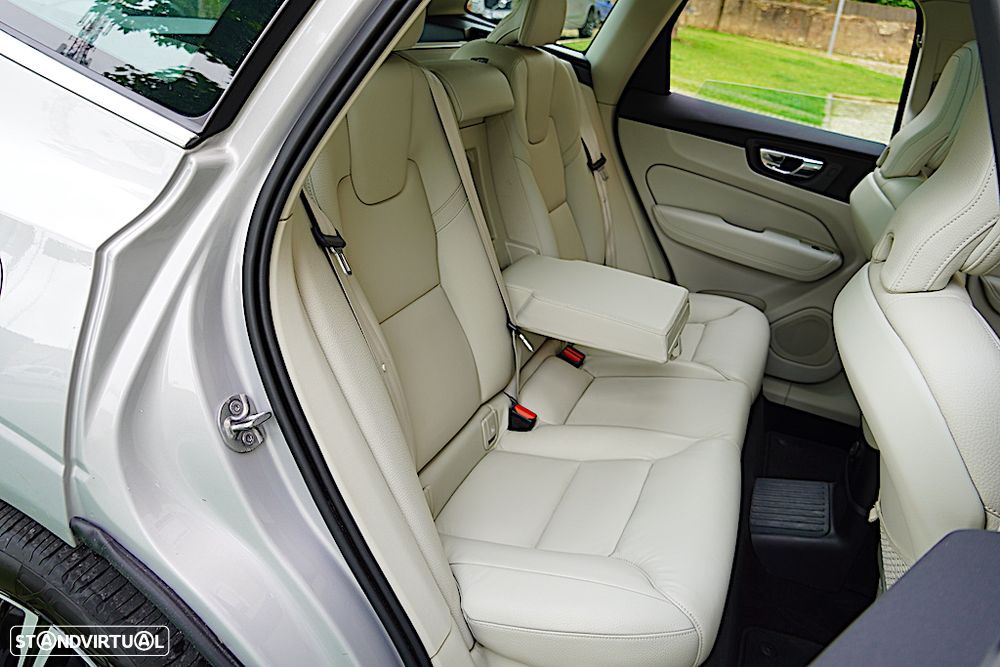 Volvo XC 60 2.0 T6 PHEV Inscription AWD - 17