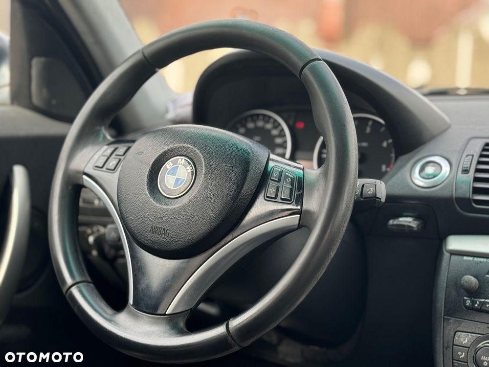BMW Seria 1 120d DPF - 5