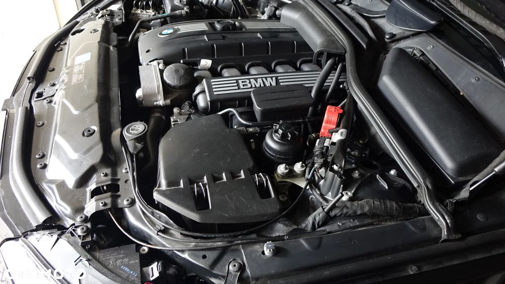 BMW Seria 5 525i - 27
