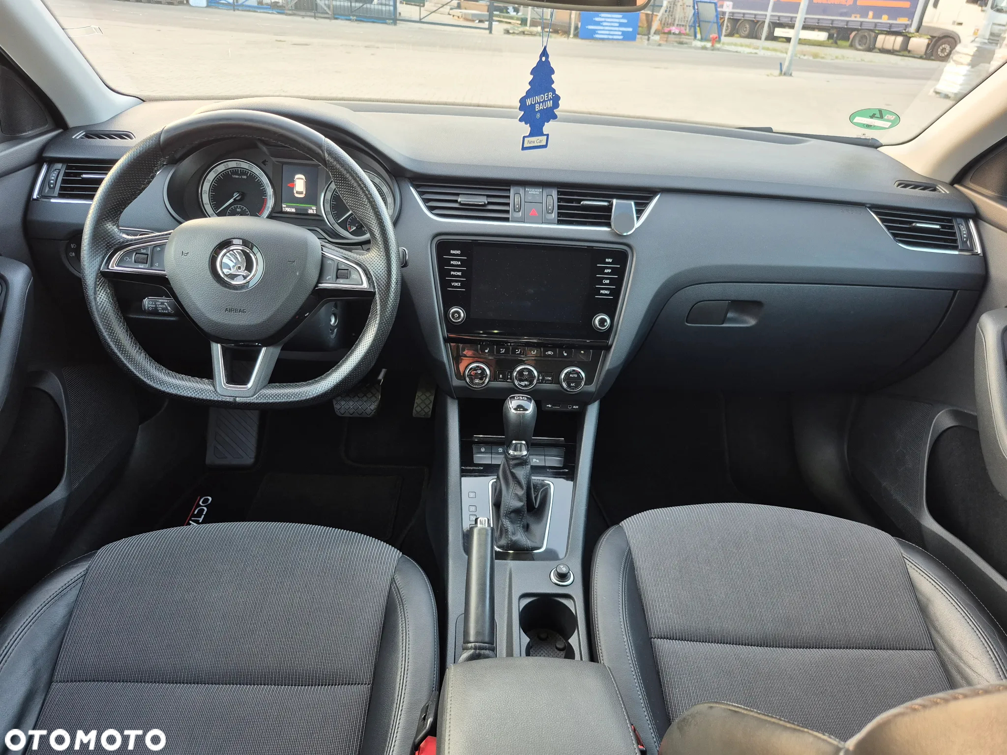 Skoda Octavia 2.0 TDI Elegance DSG - 13