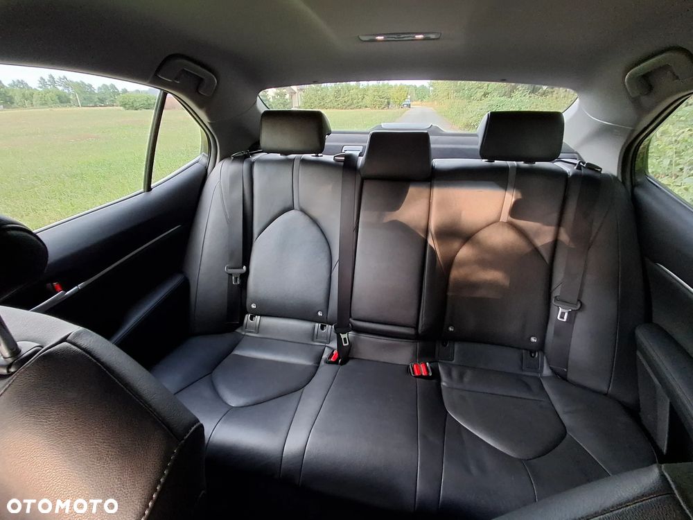 Toyota Camry 2.5 Hybrid Comfort CVT - 10