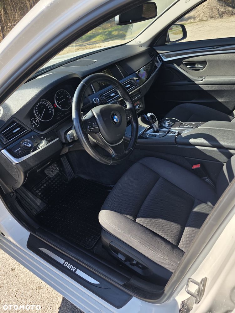 BMW Seria 5 520d - 10