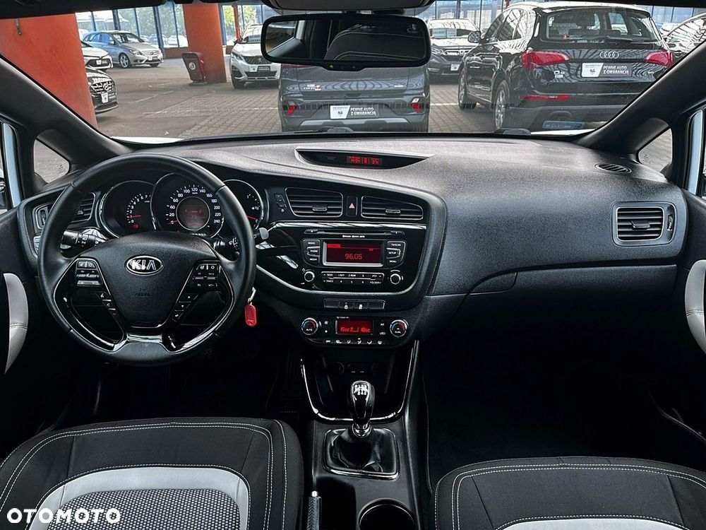 Kia Ceed - 14