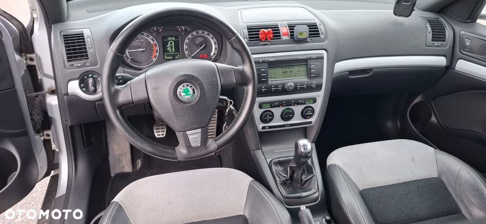 Skoda Octavia 2.0 TDI RS - 7