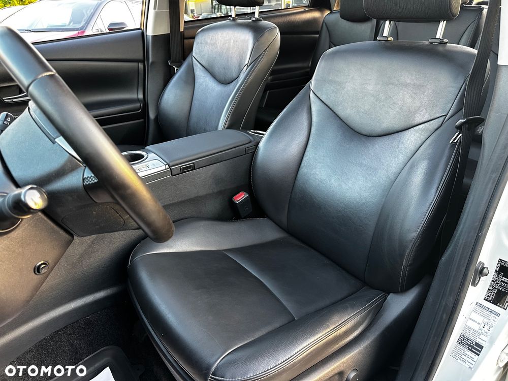 Toyota Prius+ (Hybrid) Executive - 26