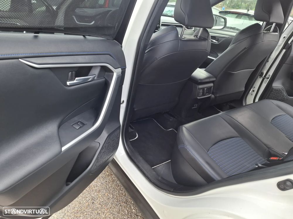 Toyota RAV4 2.5 HDF Square Collection - 15