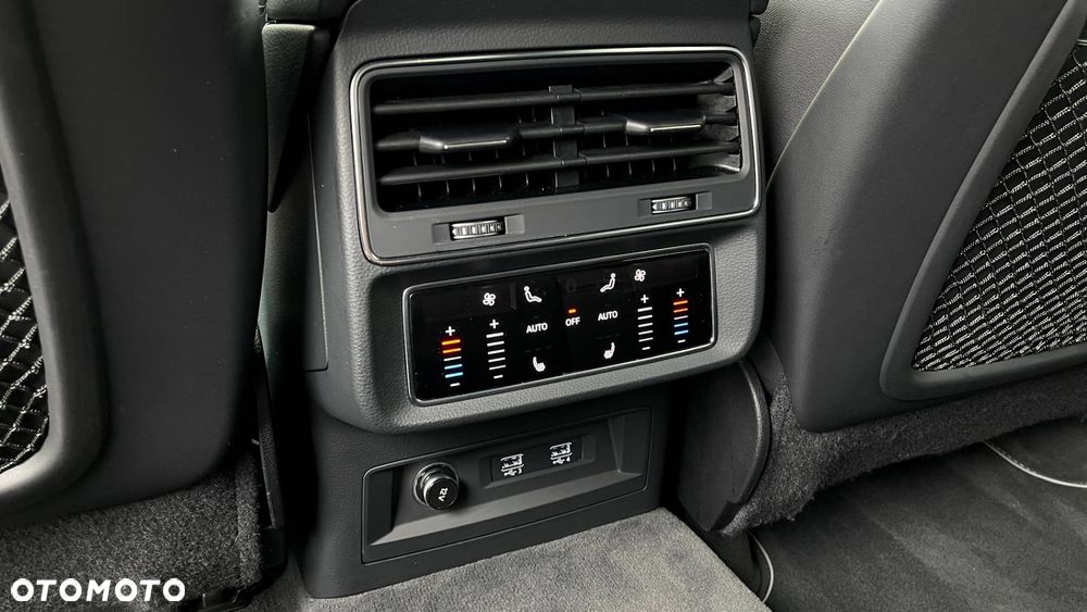 Audi Q8 - 25