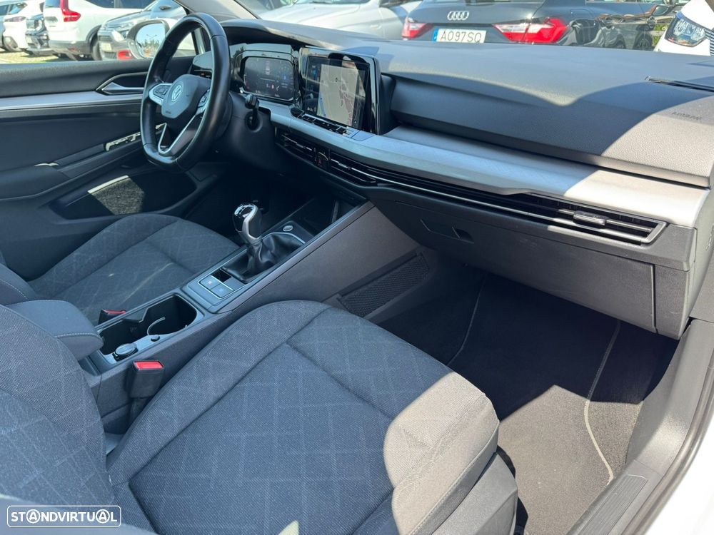 VW Golf 2.0 TDI Conceptline - 16