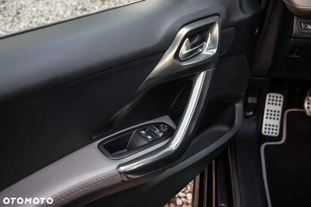 Peugeot 208 155 THP XY - 14