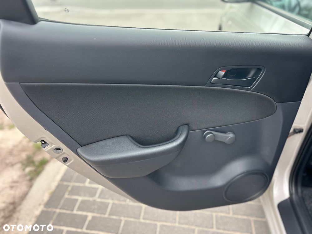 Hyundai i30 i30cw 1.6 CRDi Edition 20 - 18