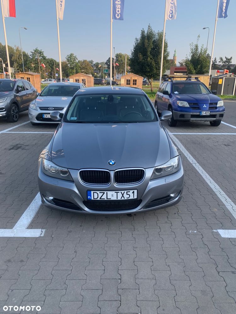 BMW Seria 3 320d Efficient Dynamics Edition Sport Line - 2