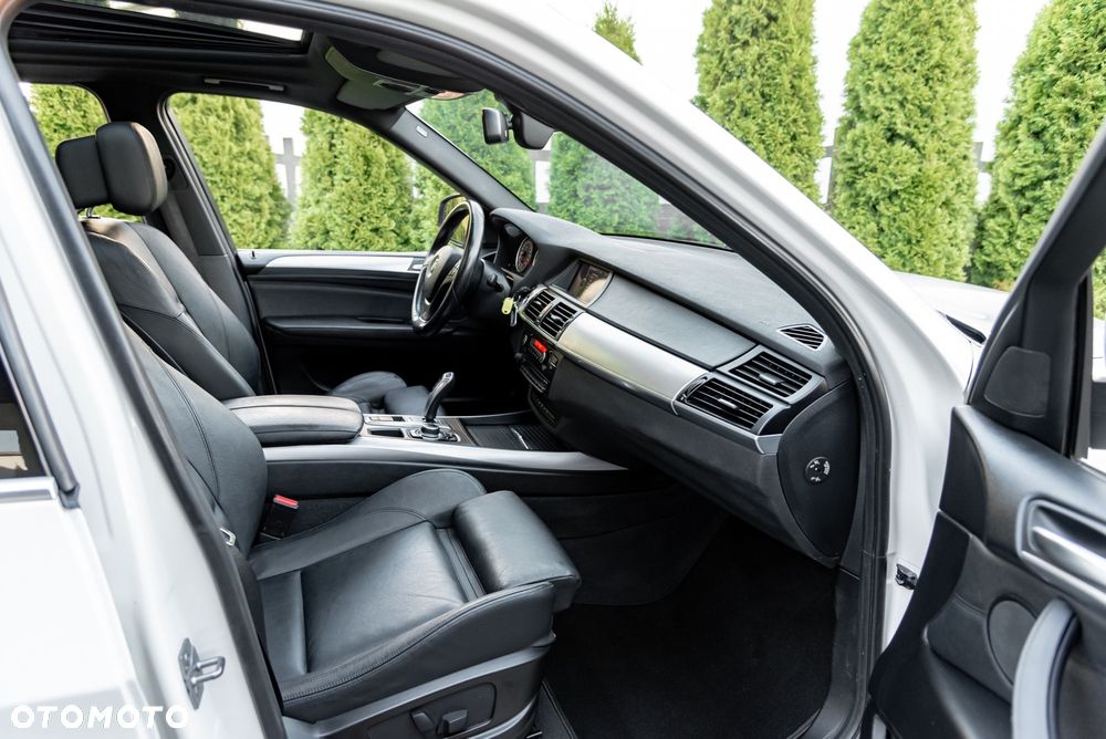 BMW X5 xDrive40d - 24