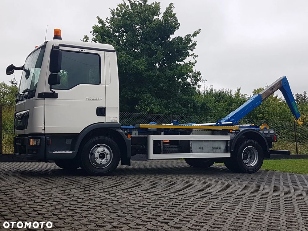 MAN TGL 12.220 HAKOWIEC SKIBICKI 4x2 KLIMA HAKOWIEC DO KONTENERÓW MANUAL 12T POD KONTENERY - 37