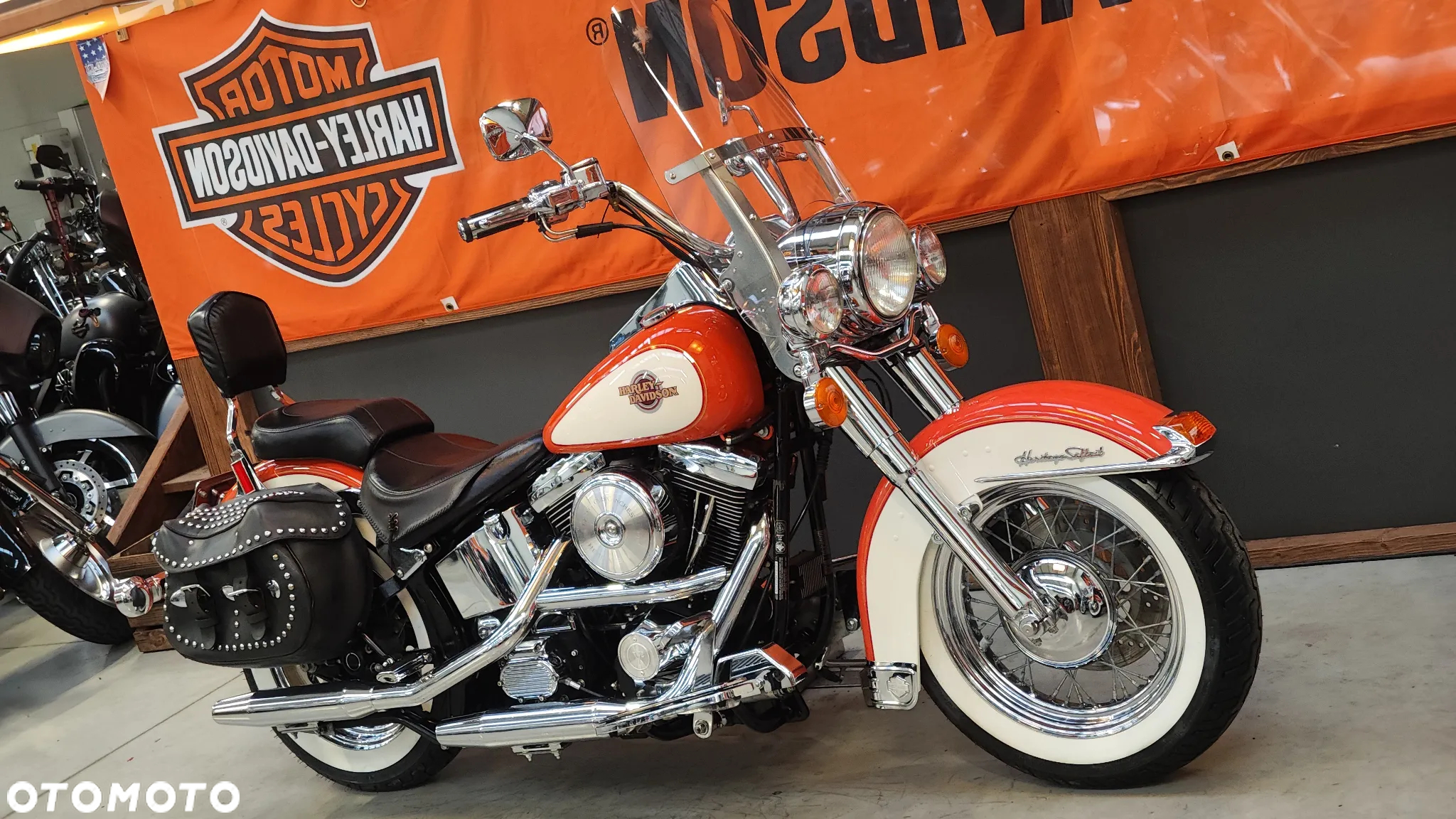 Harley-Davidson Softail Heritage Classic - 4