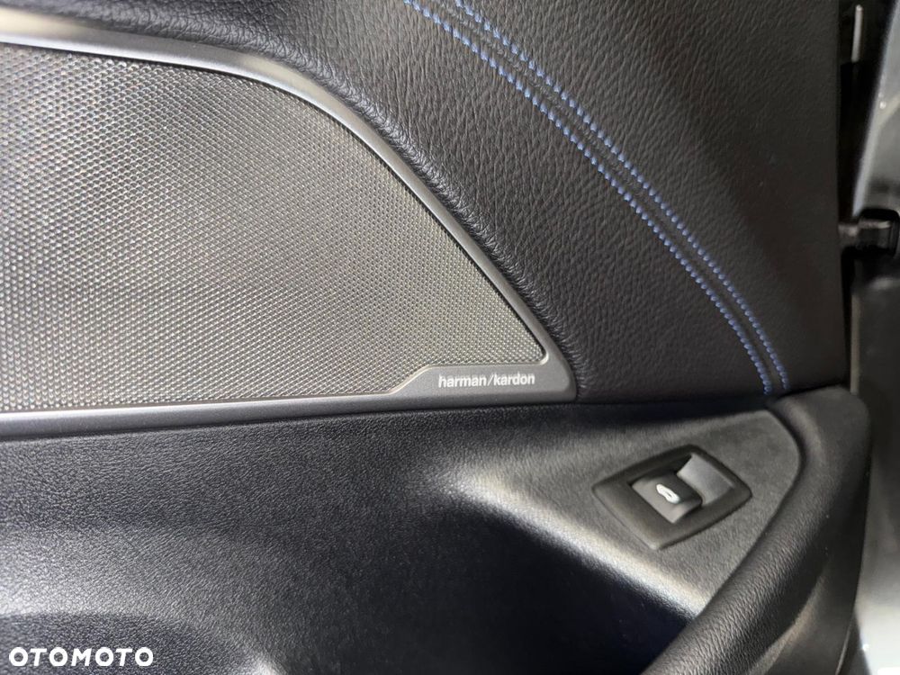 BMW Seria 5 M550d xDrive - 29