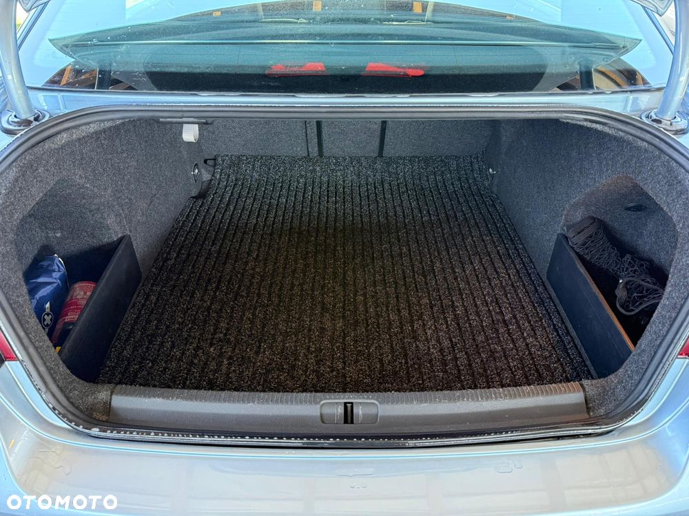 Volkswagen Passat 2.0 TDI DPF Highline DSG - 21