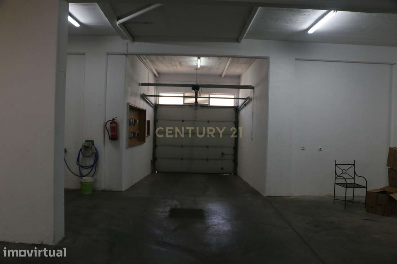 Garagem / Armazém para arrendamento em Rio de Mouro - Grande imagem: 2/14