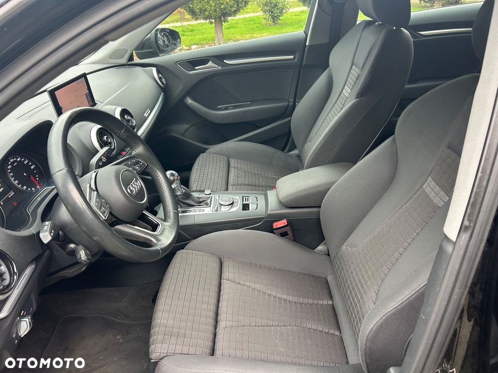 Audi A3 Sportback - 12