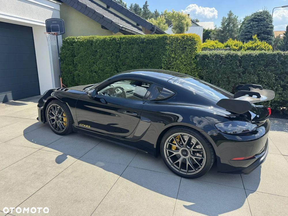 Porsche 718 Cayman - 11