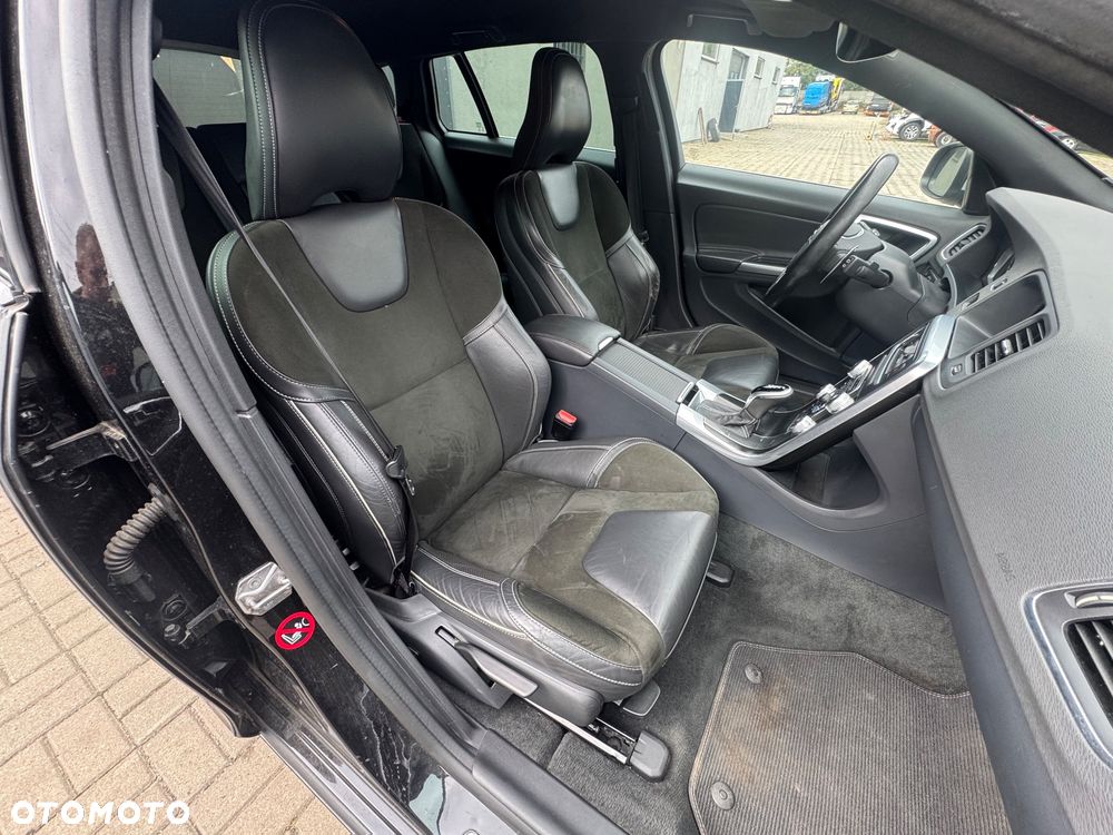 Volvo V60 D4 Geartronic RDesign - 13