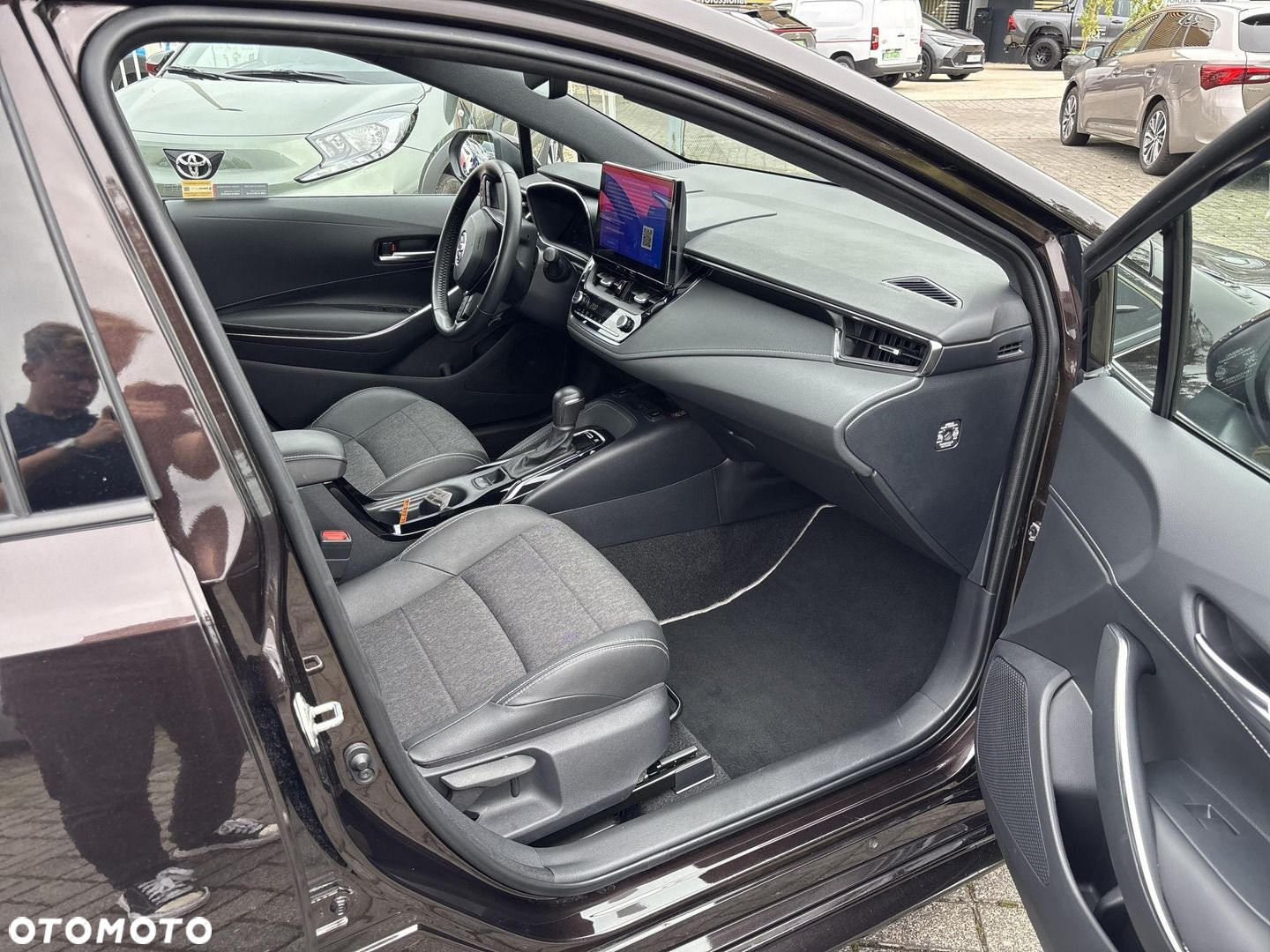 Toyota Corolla 2.0 Hybrid Style - 13