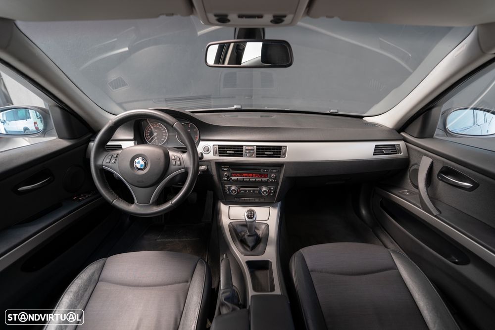 BMW 318 d Sport - 6