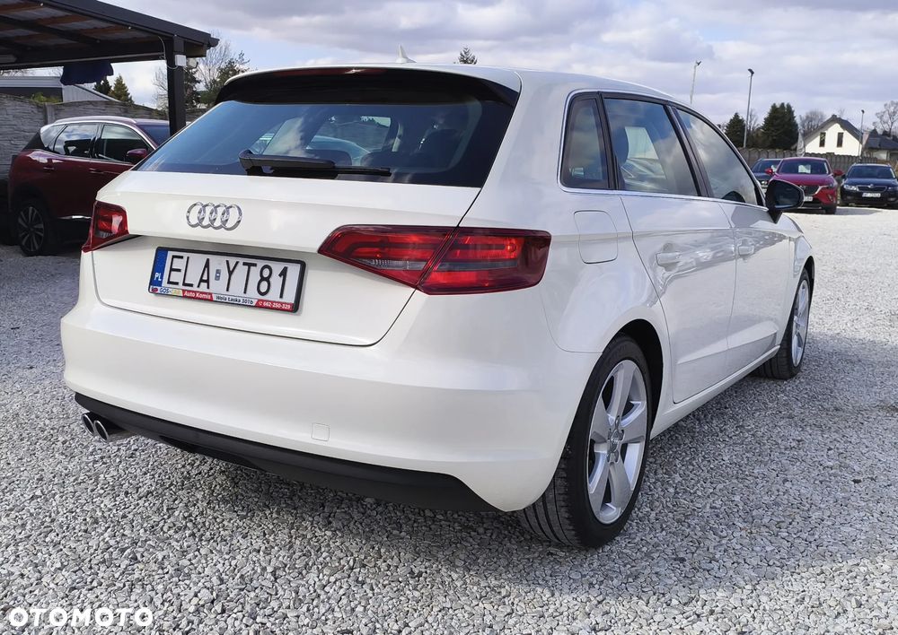 Audi A3 Sportback - 12
