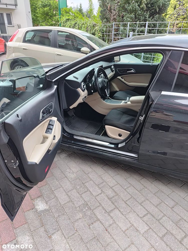 Mercedes-Benz CLA - 6