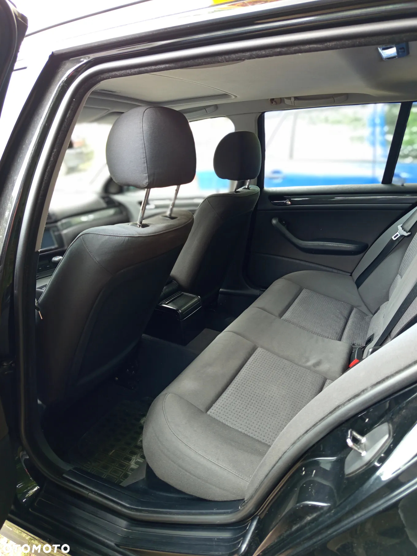 BMW Seria 3 318i Touring - 7