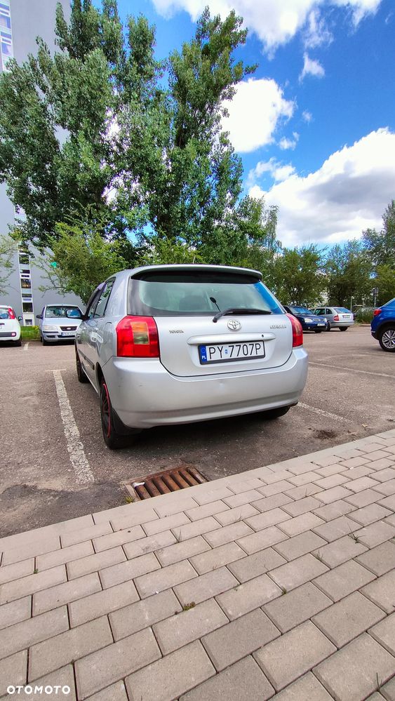 Toyota Corolla 1.6 VVT-i Sol - 3