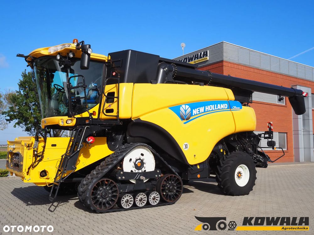 New Holland CR 9090 SmartTrax 4WD + VF 10,7 m