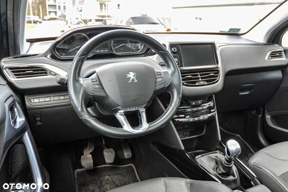 Peugeot 2008 - 9