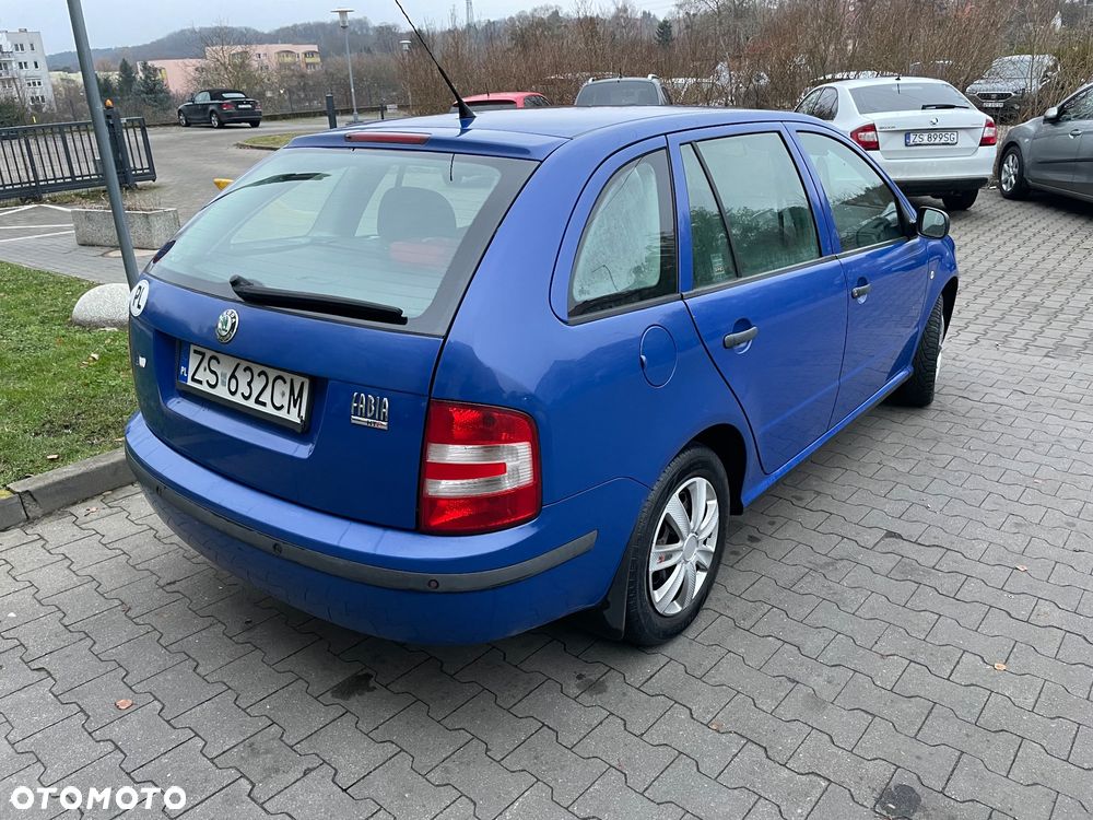 Skoda Fabia - 4
