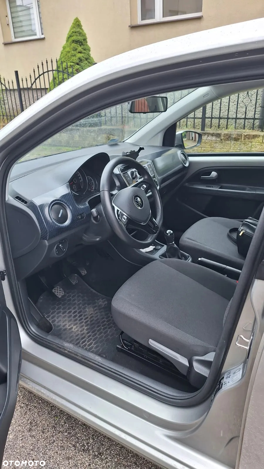 Volkswagen up! 1.0 move - 4