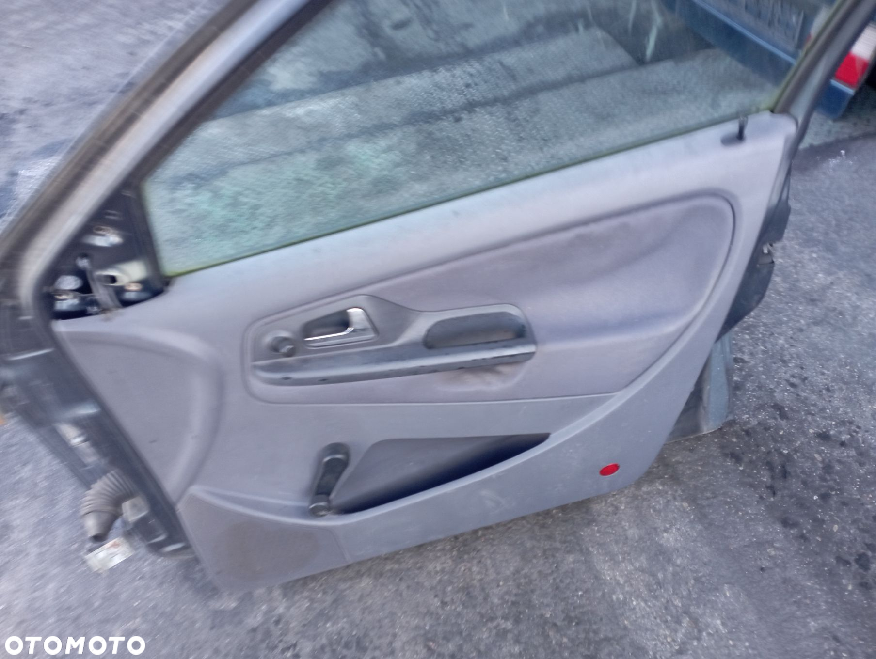 DRZWI PRAWY PRZÓD 5D

 SEAT
 IBIZA II LIFT - 4