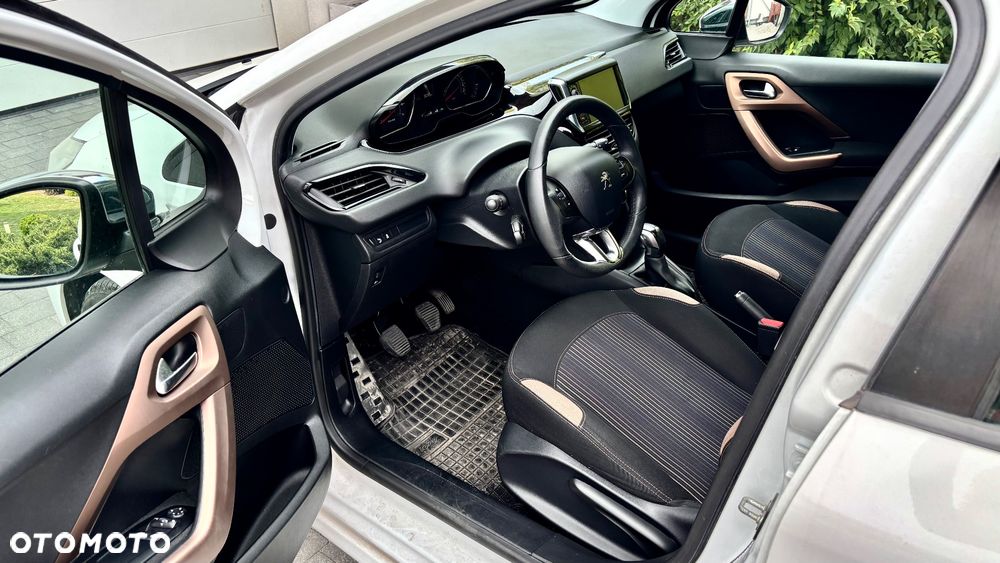 Peugeot 208 1.2 PureTech Active - 10