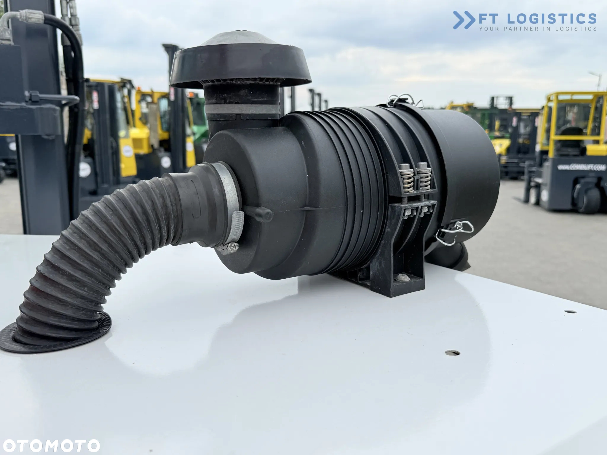 Combilift Combilift C3000CB-TRIPLEX 6000mm -2016 ROK- / JEDYNIE 2161 MTH / WOLNY SKOK / POZYCJONER WIDEŁ / DIESEL - 36