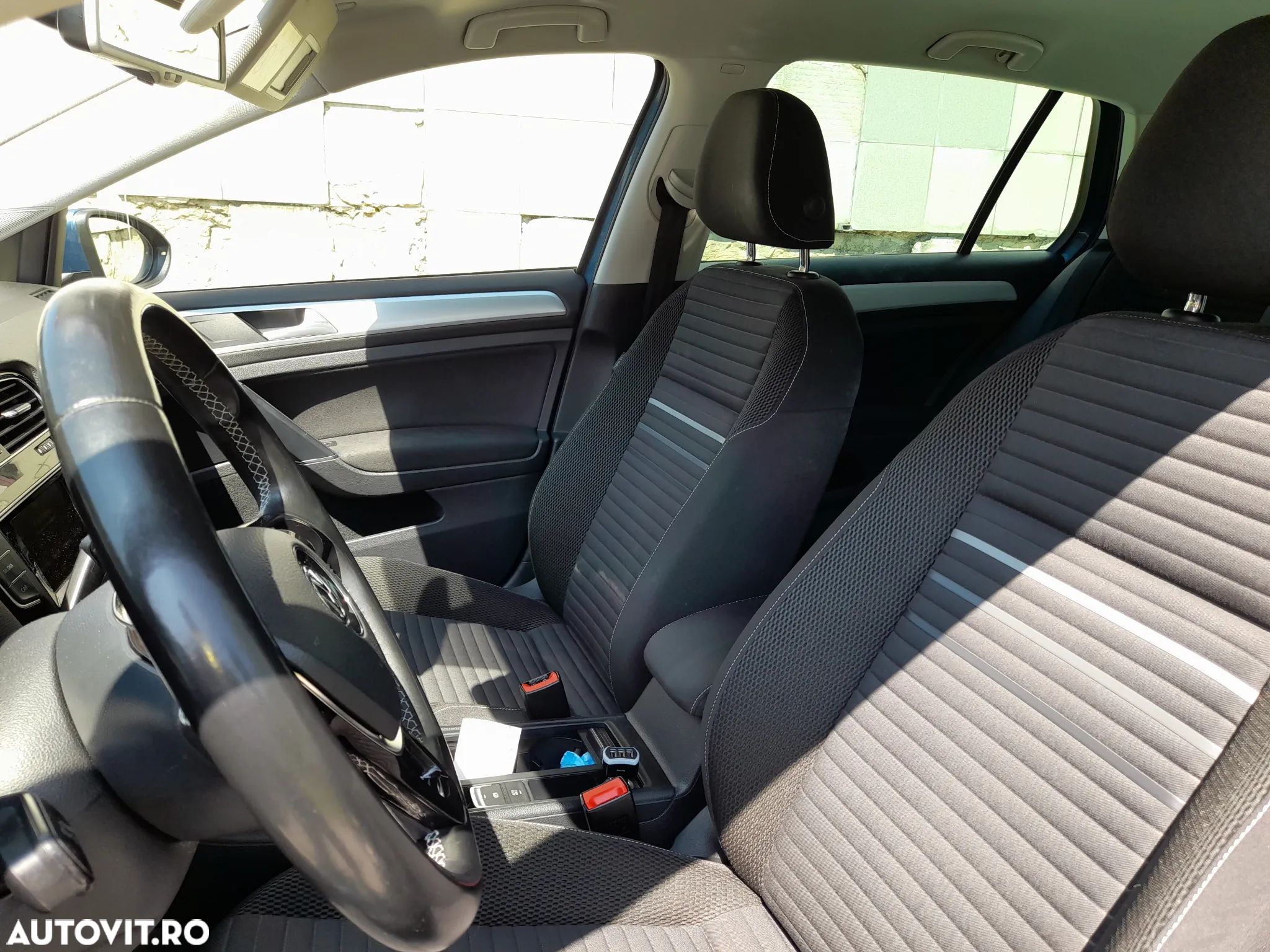 Volkswagen Golf 1.2 TSI BMT Comfortline - 1