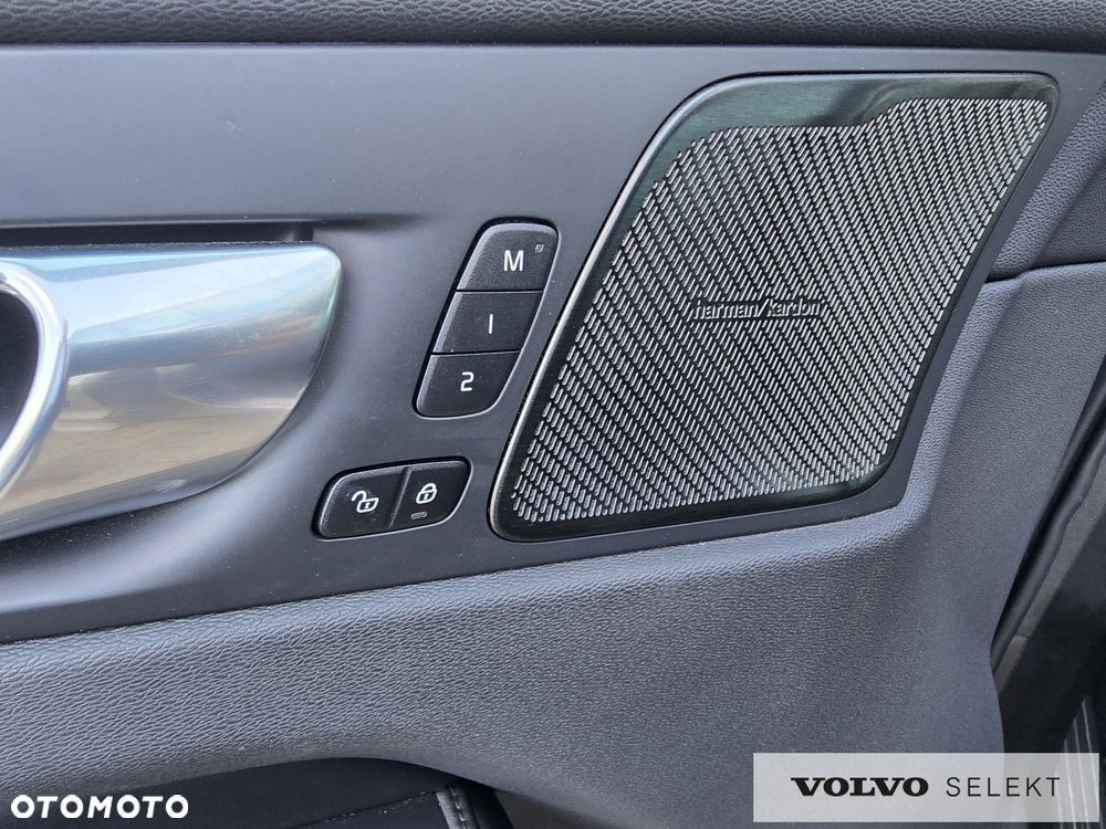 Volvo XC 60 - 21