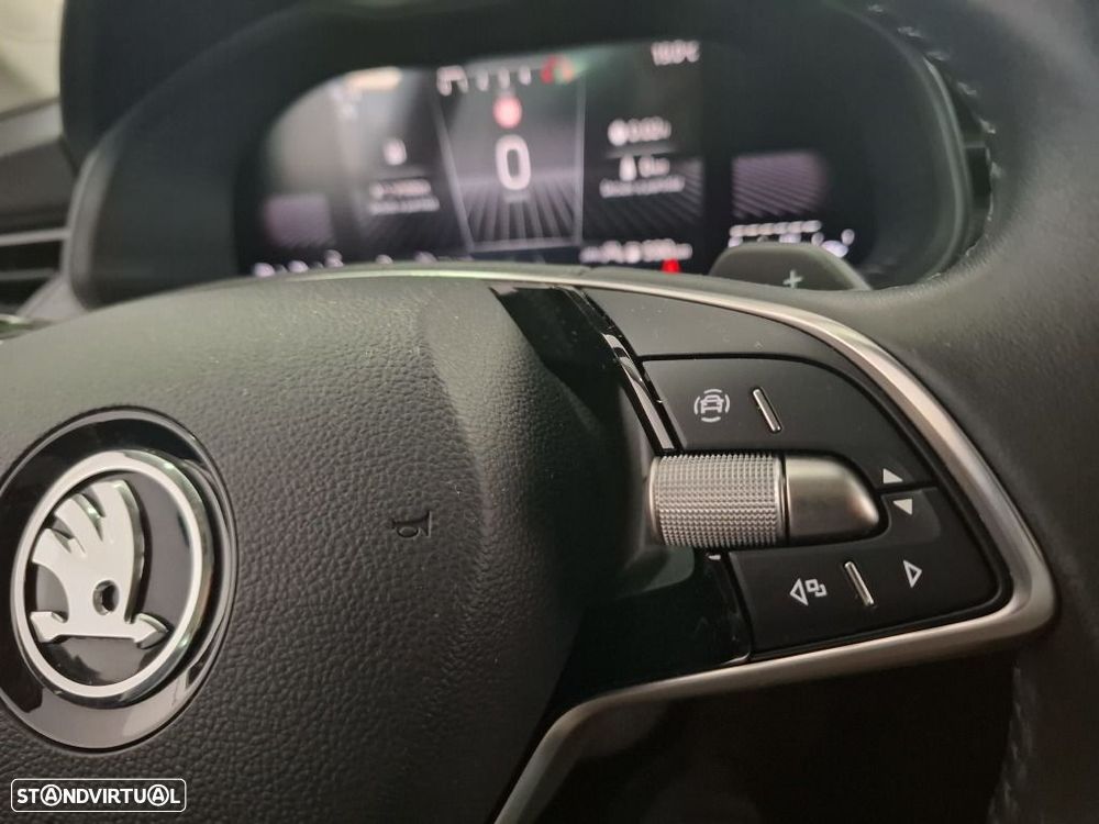 Skoda Kamiq 1.0 TSI DSG - 23