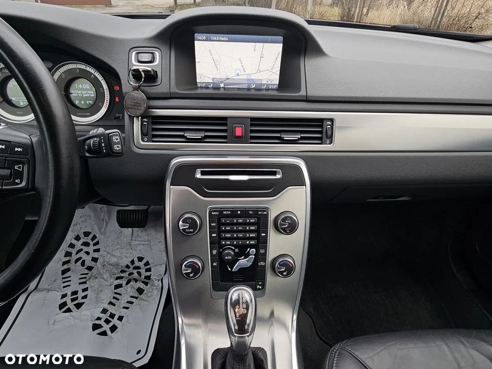 Volvo XC 70 D4 Geartronic Summum - 14