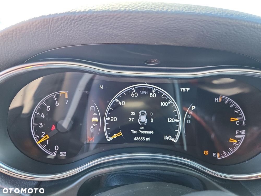 Jeep Grand Cherokee - 15